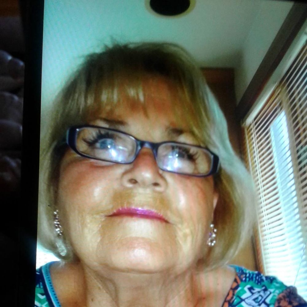 Meet your Posher, Pamela